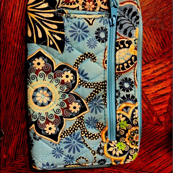 Vera Bradley wallet - Picture 2 of 6